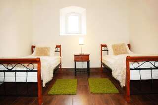 Отели типа «постель и завтрак» Folwark Вешховиска Двухместный номер с 2 отдельными кроватями-8